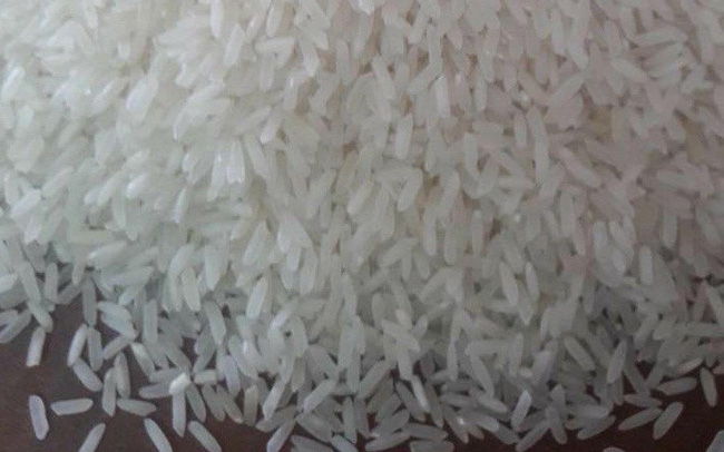 Gi&aacute; gạo trắng 5% tấm xuất khẩu của Việt Nam đạt 450 USD/tấn - Ảnh: VGP/Đỗ Hương